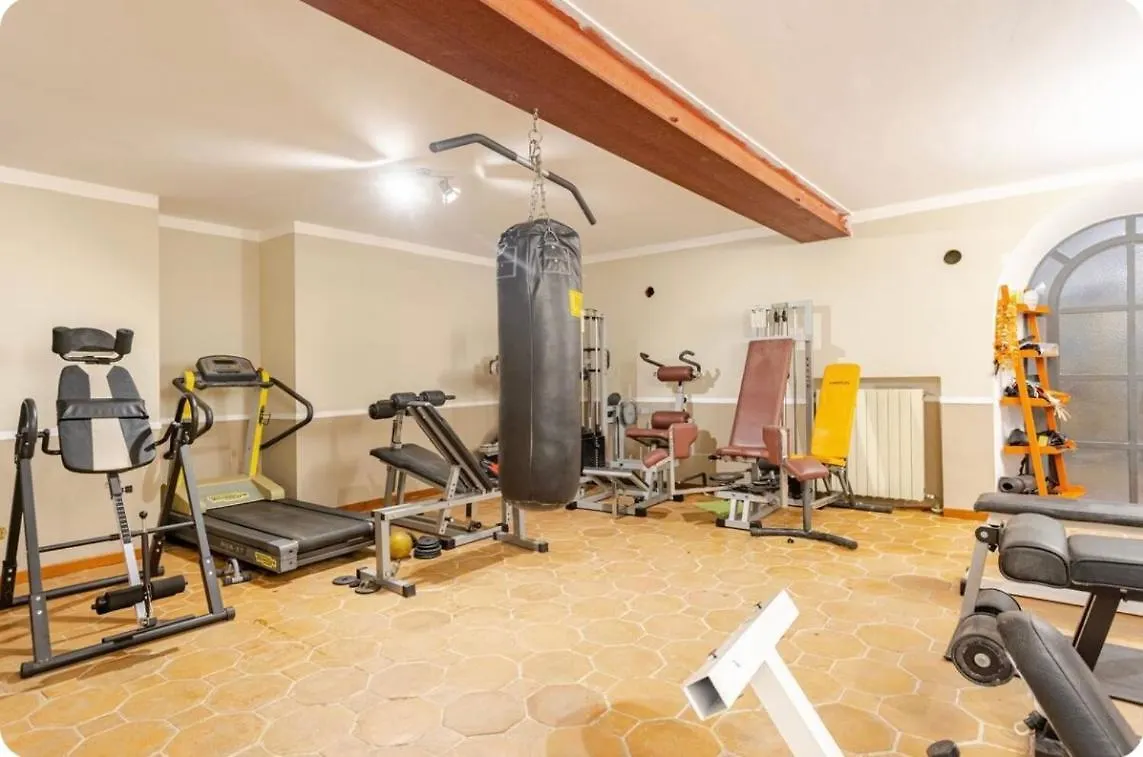 Prestigiosa Villa Con Parco Palestra E Piscina Rome