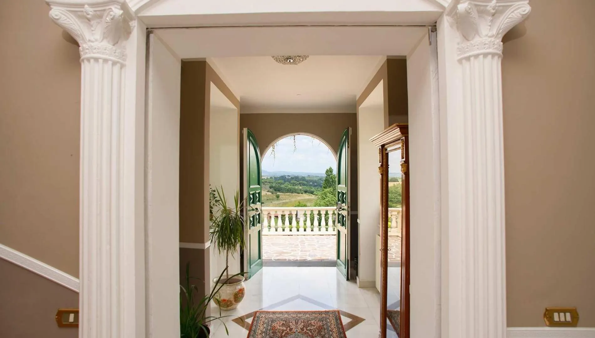 Prestigiosa Villa Con Parco Palestra E Piscina Rome 0*,  Italy
